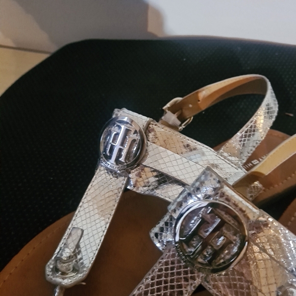 Tommy Hilfiger great condition flat sandals size 8 - Picture 4 of 8